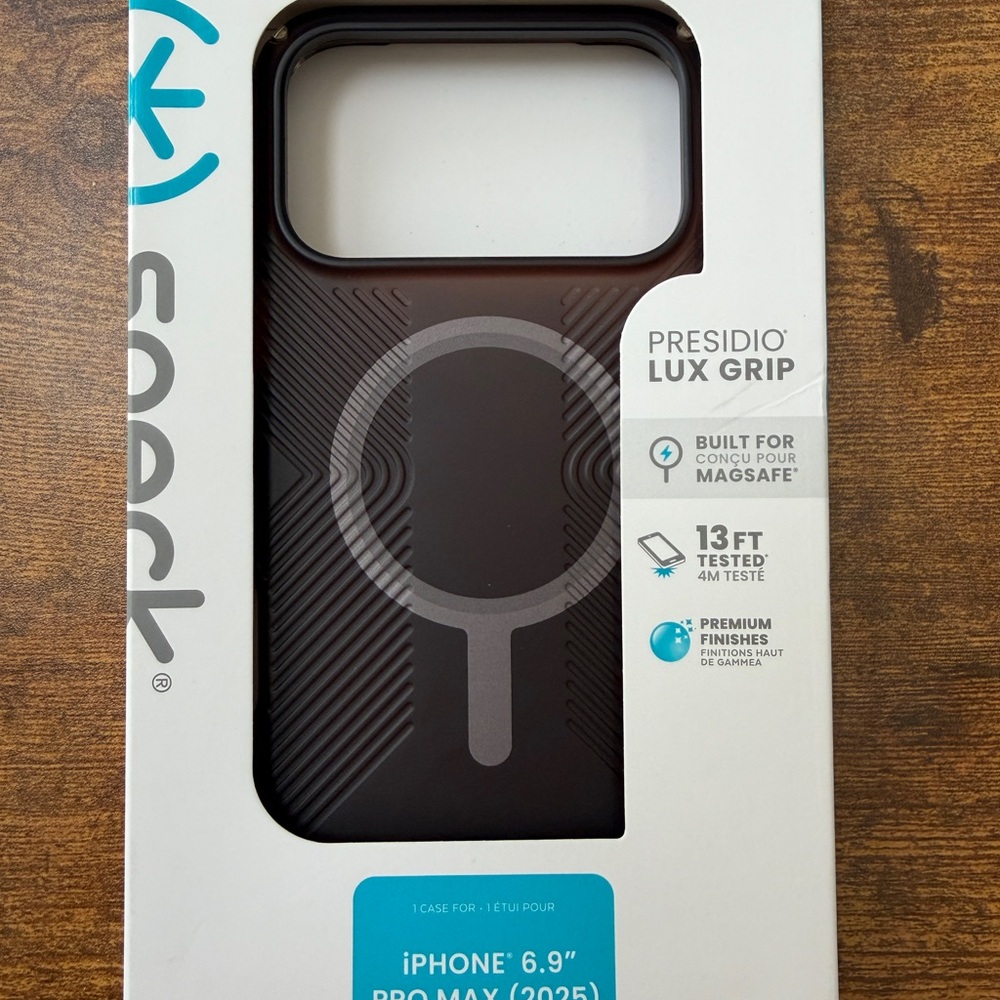 Speck Presidio Lux Grip Case for iPhone 6.9" 17 Pro Max - Dark Brown